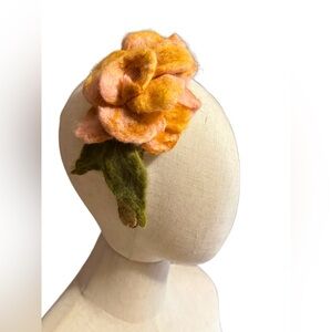 Woman’s Felt Flower Headband